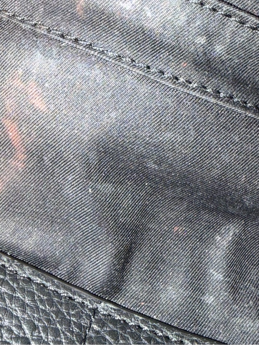 Tory Burch Black Pebbled Leather Crossbody with Gold Logo - Picture 5 of 5